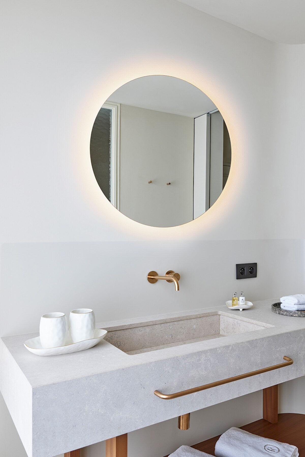 MIROIR-BRIO-IP44